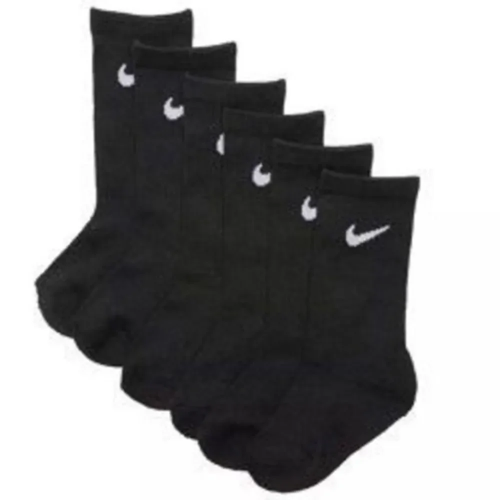 #615. Nike NWT 6Pk. Kids Performance Basic Black Socks